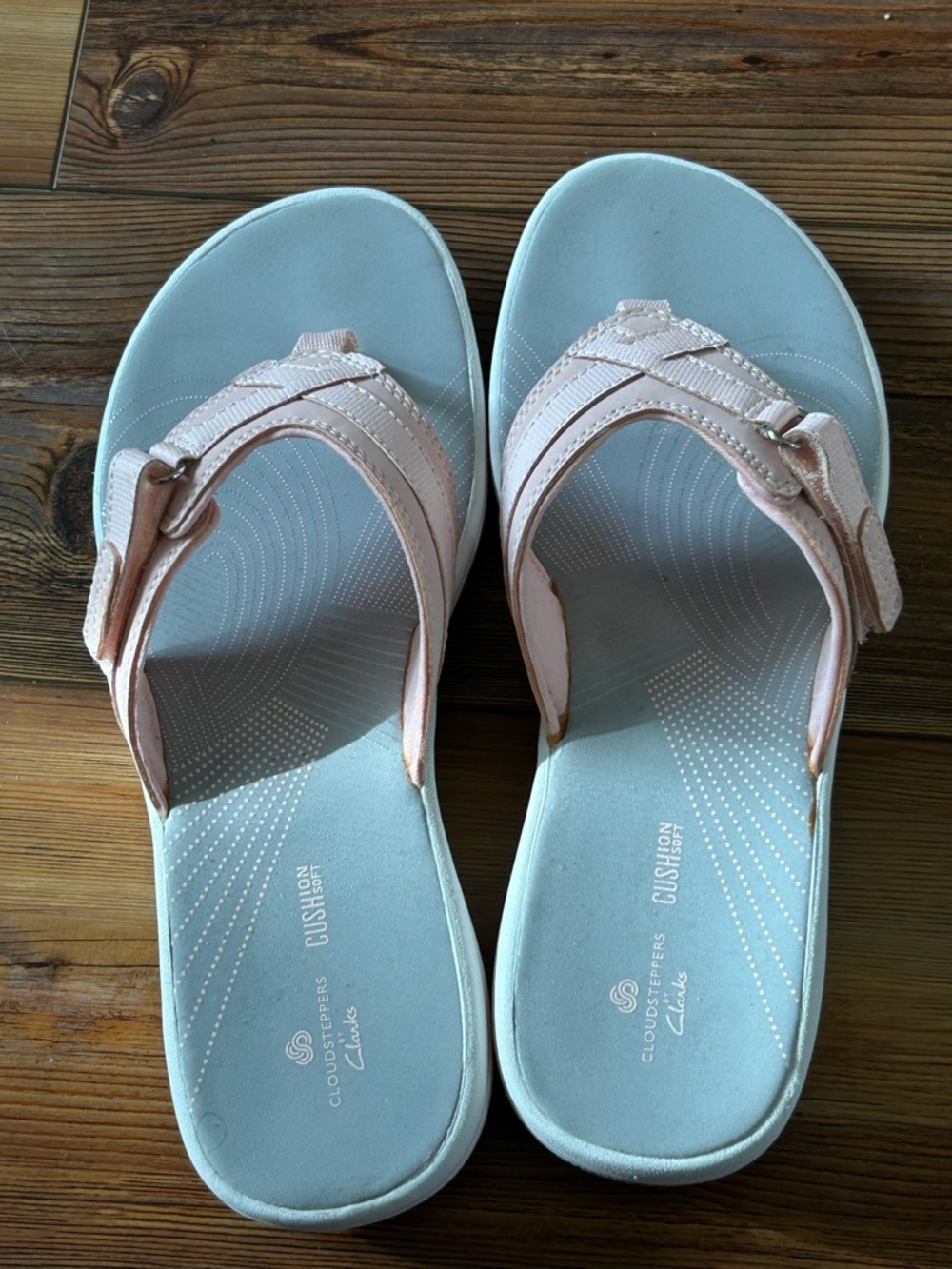 Clarks Women's Blush 9 M Cloudsteppers